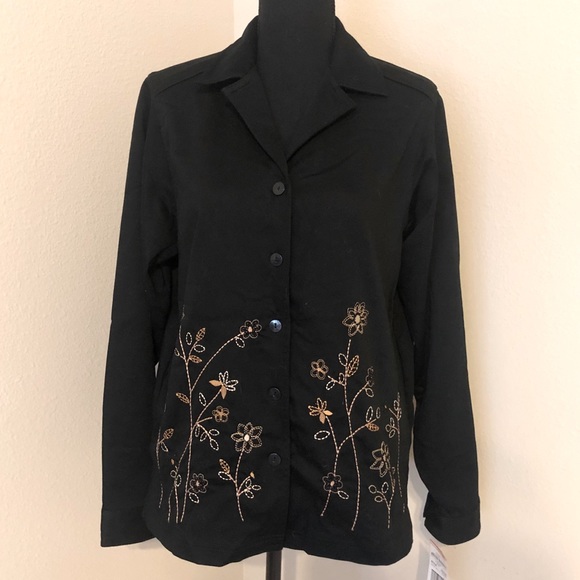 Alfred Dunner Tops - Alfred Dunner Petite Classic Botton Up Blouse